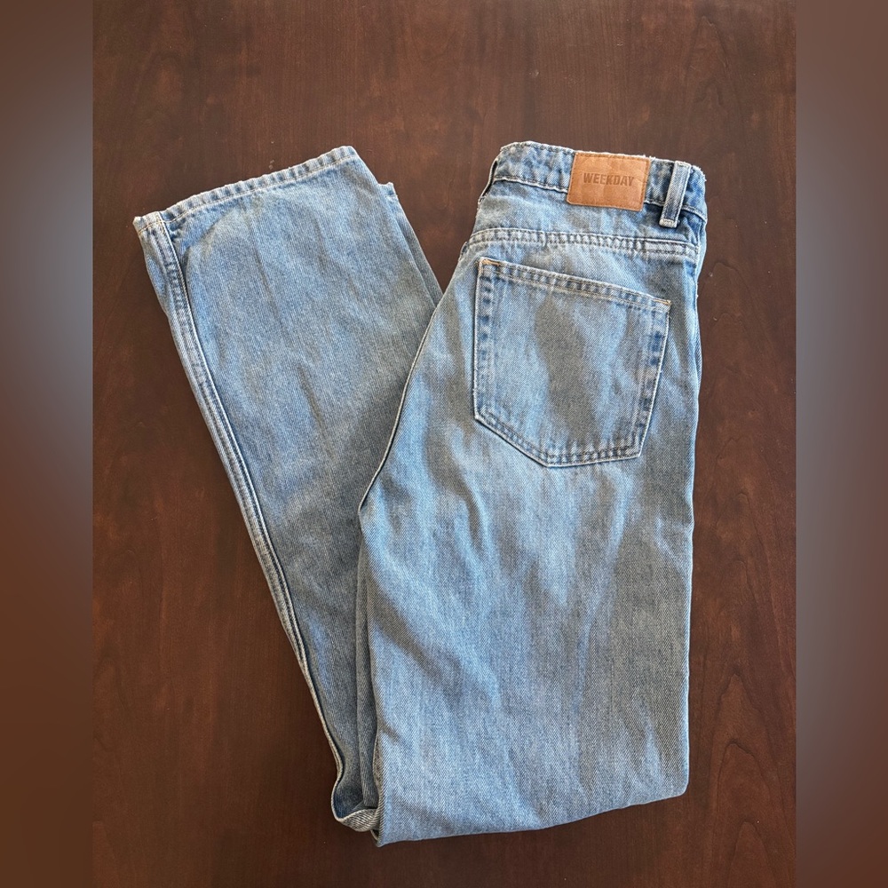 Weekday Rowe light wash extra high rise straight leg jeans 26x30 denim